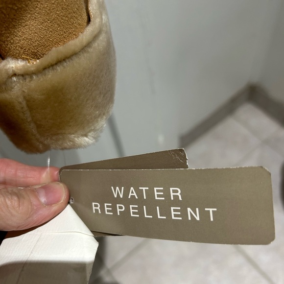 NWT women’s Jacket - Picture 6 of 7